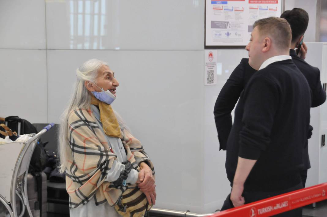 İstanbul Havalimanı'nda yaşamaya başladı. Terminal filmi Türkiye'de gerçek oldu - Resim: 3